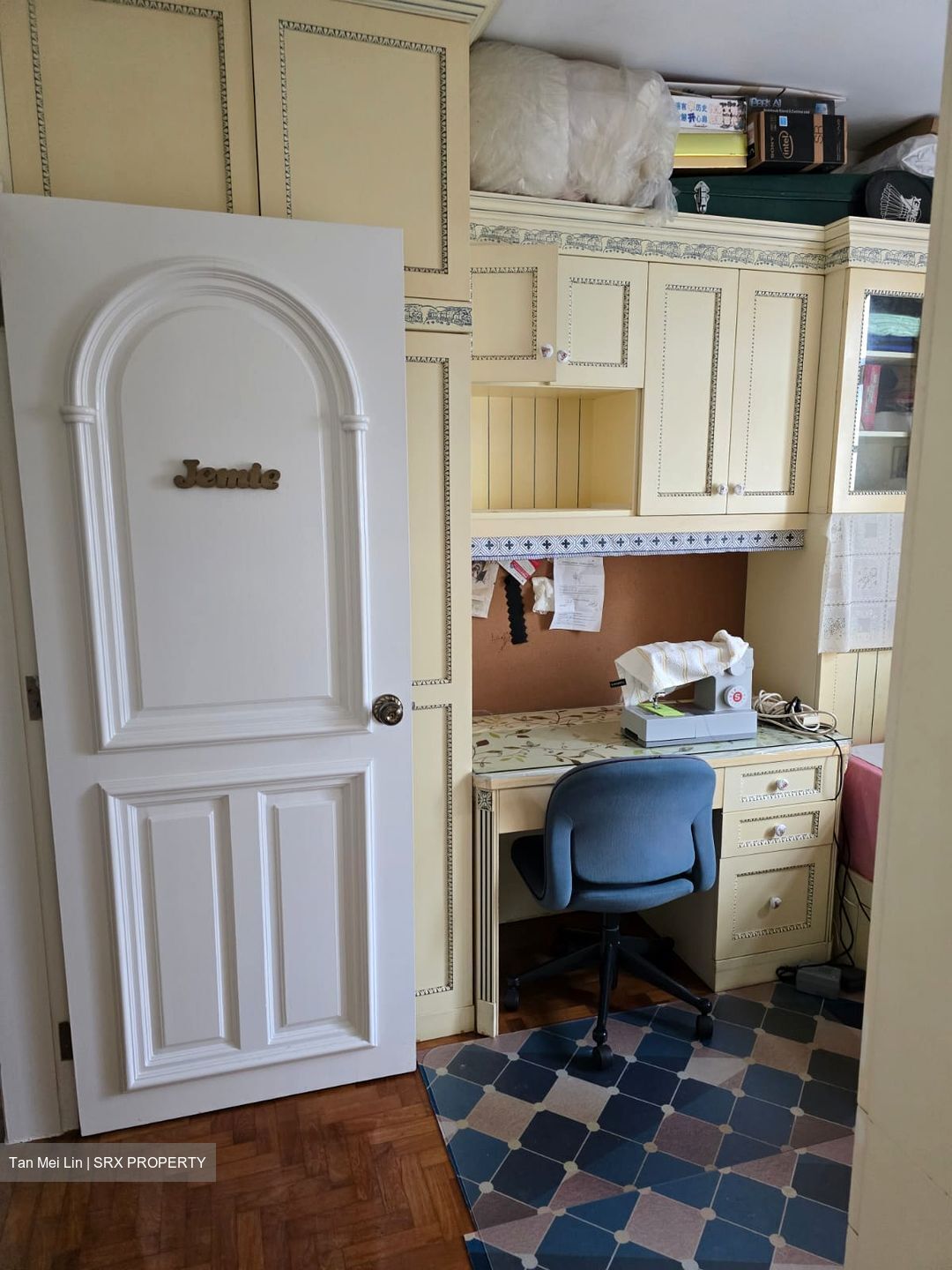 Brighton Avenue (D19),  #604967361